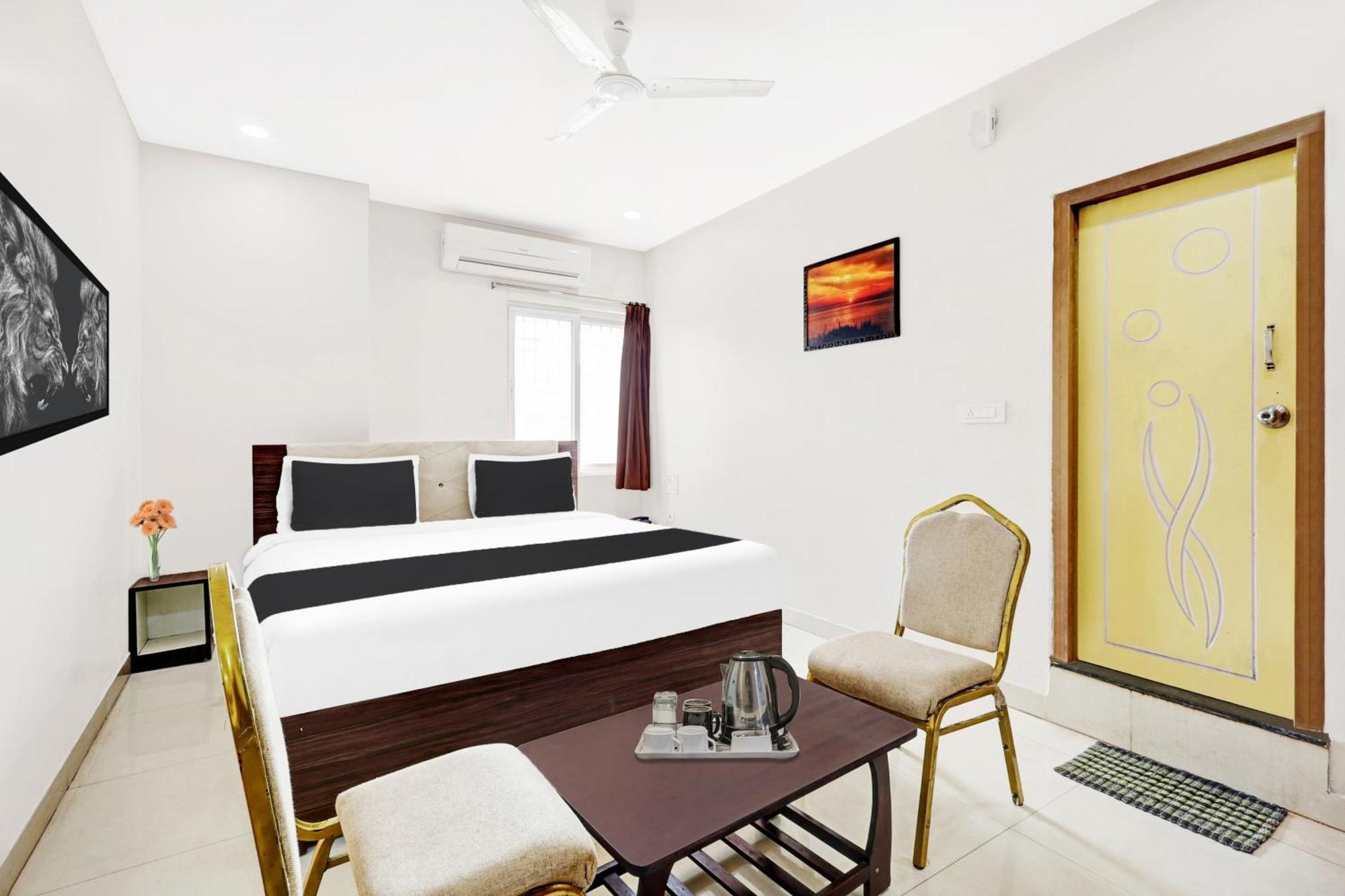 Super Collection O Dabagardens Near Beach Road Visakhapatnam Ngoại thất bức ảnh