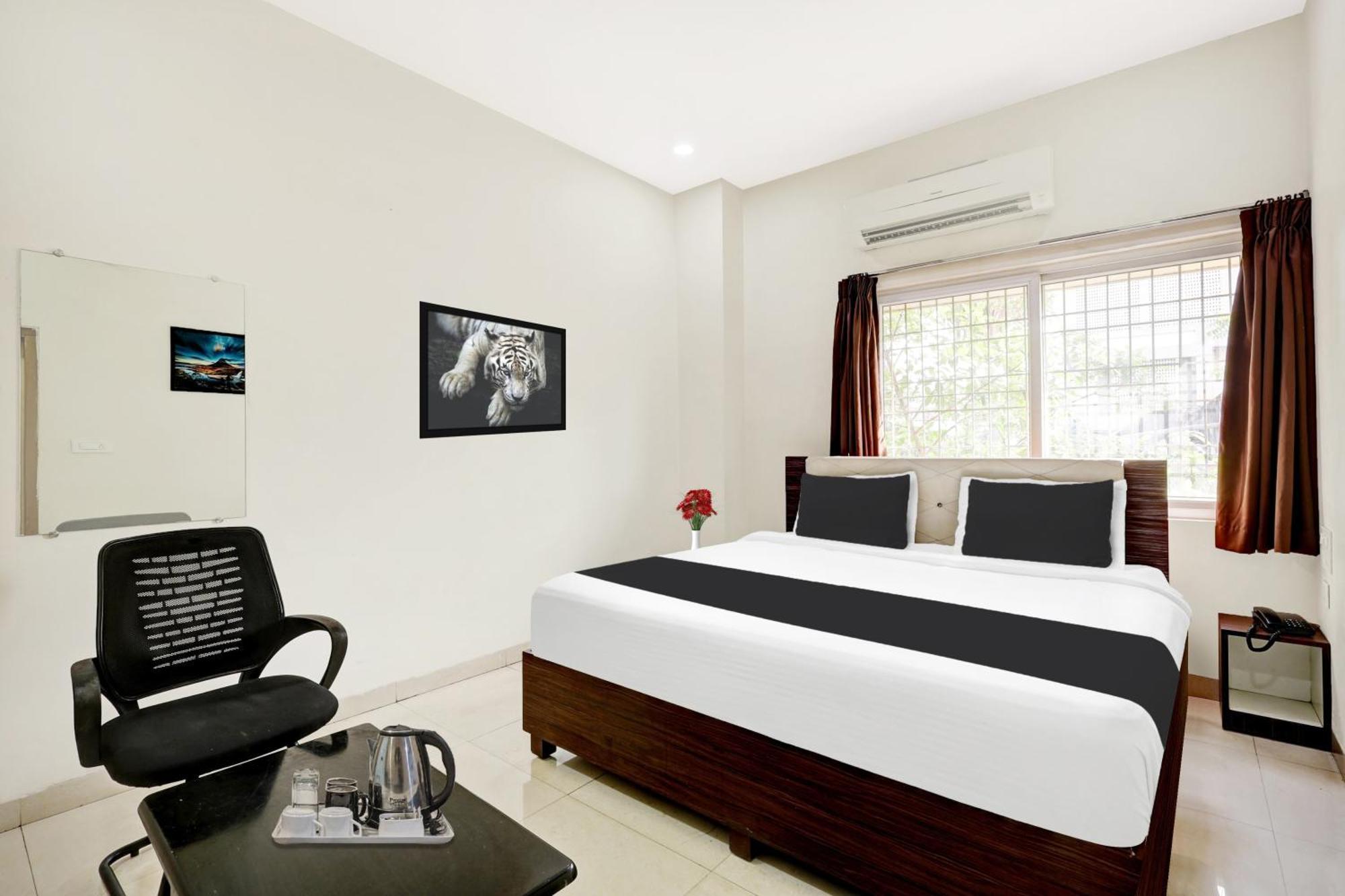 Super Collection O Dabagardens Near Beach Road Visakhapatnam Ngoại thất bức ảnh