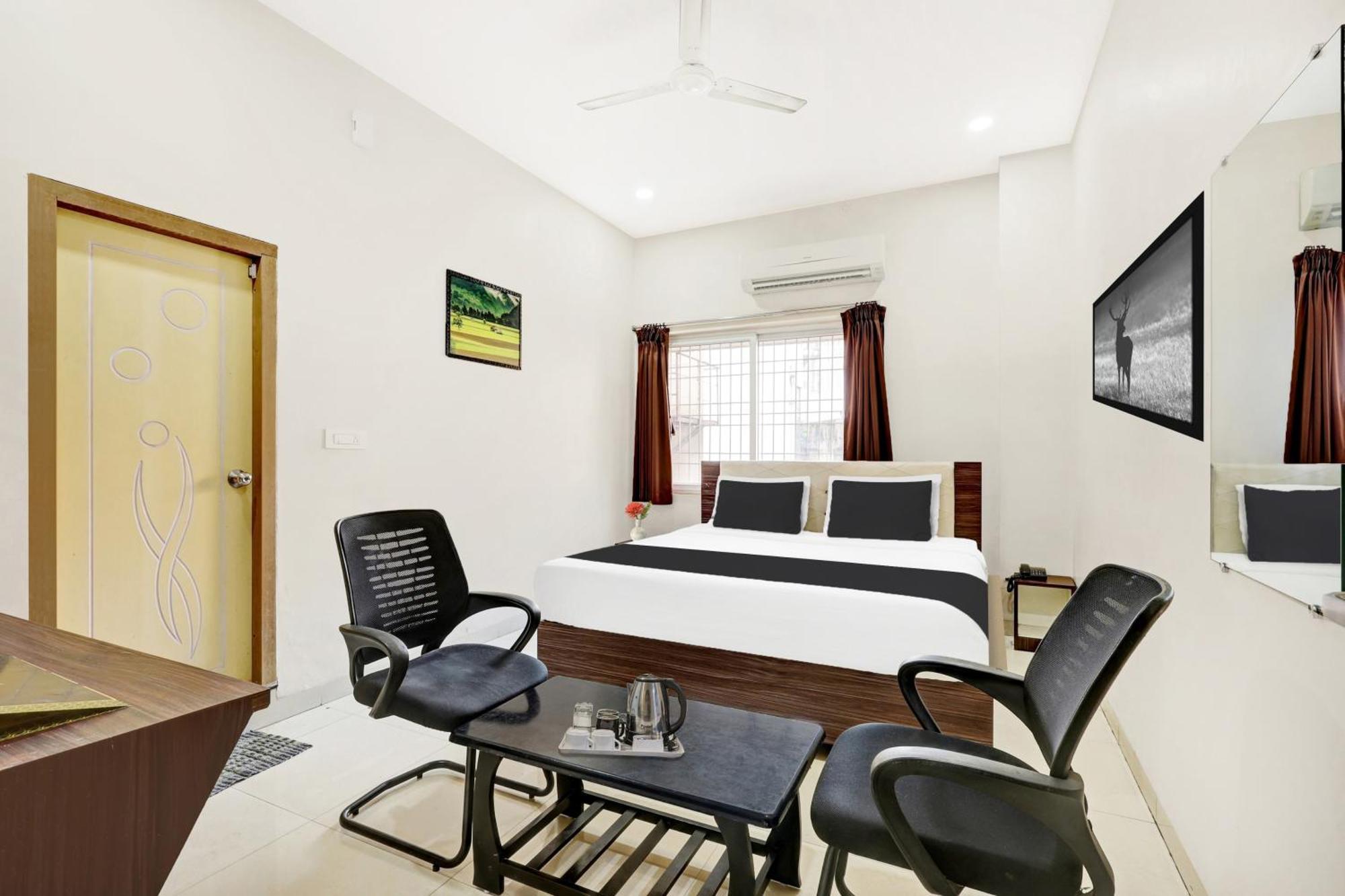 Super Collection O Dabagardens Near Beach Road Visakhapatnam Ngoại thất bức ảnh