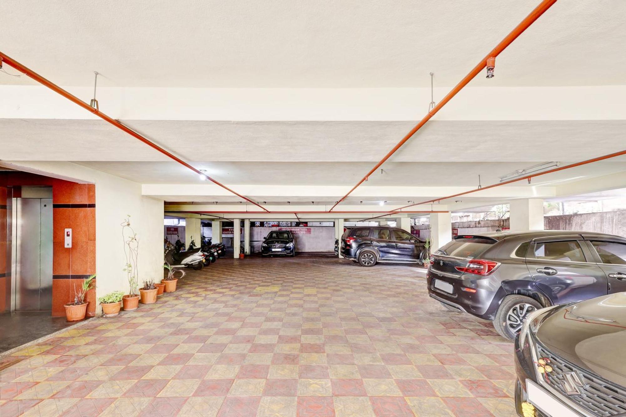 Super Collection O Dabagardens Near Beach Road Visakhapatnam Ngoại thất bức ảnh