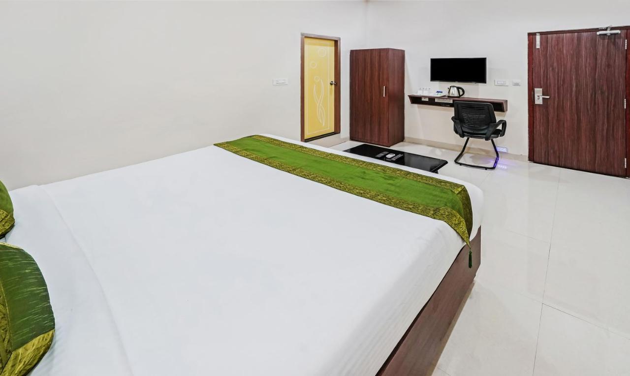 Super Collection O Dabagardens Near Beach Road Visakhapatnam Ngoại thất bức ảnh