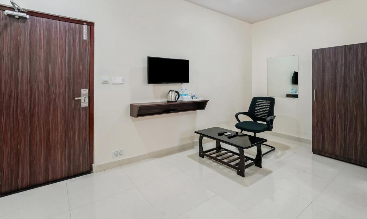 Super Collection O Dabagardens Near Beach Road Visakhapatnam Ngoại thất bức ảnh