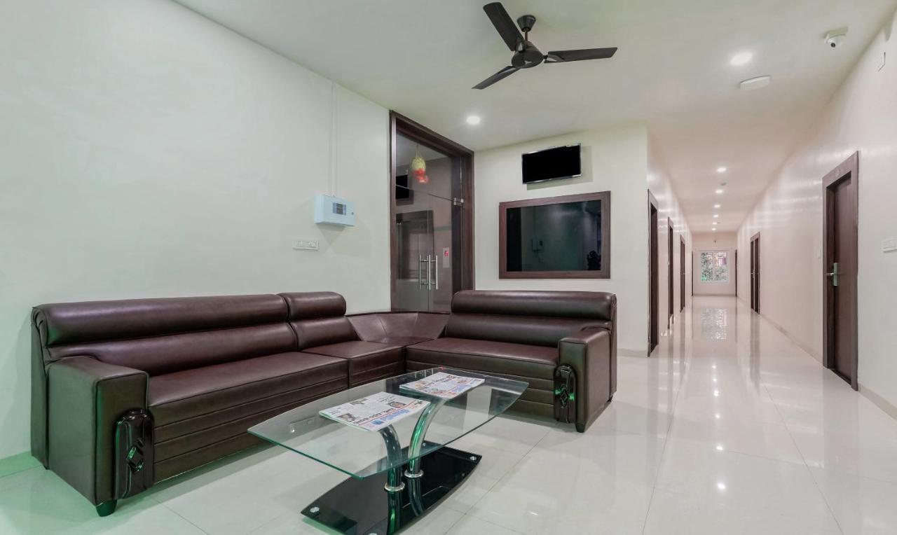 Super Collection O Dabagardens Near Beach Road Visakhapatnam Ngoại thất bức ảnh
