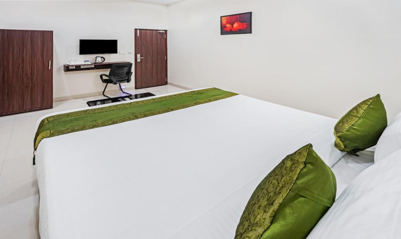 Super Collection O Dabagardens Near Beach Road Visakhapatnam Ngoại thất bức ảnh
